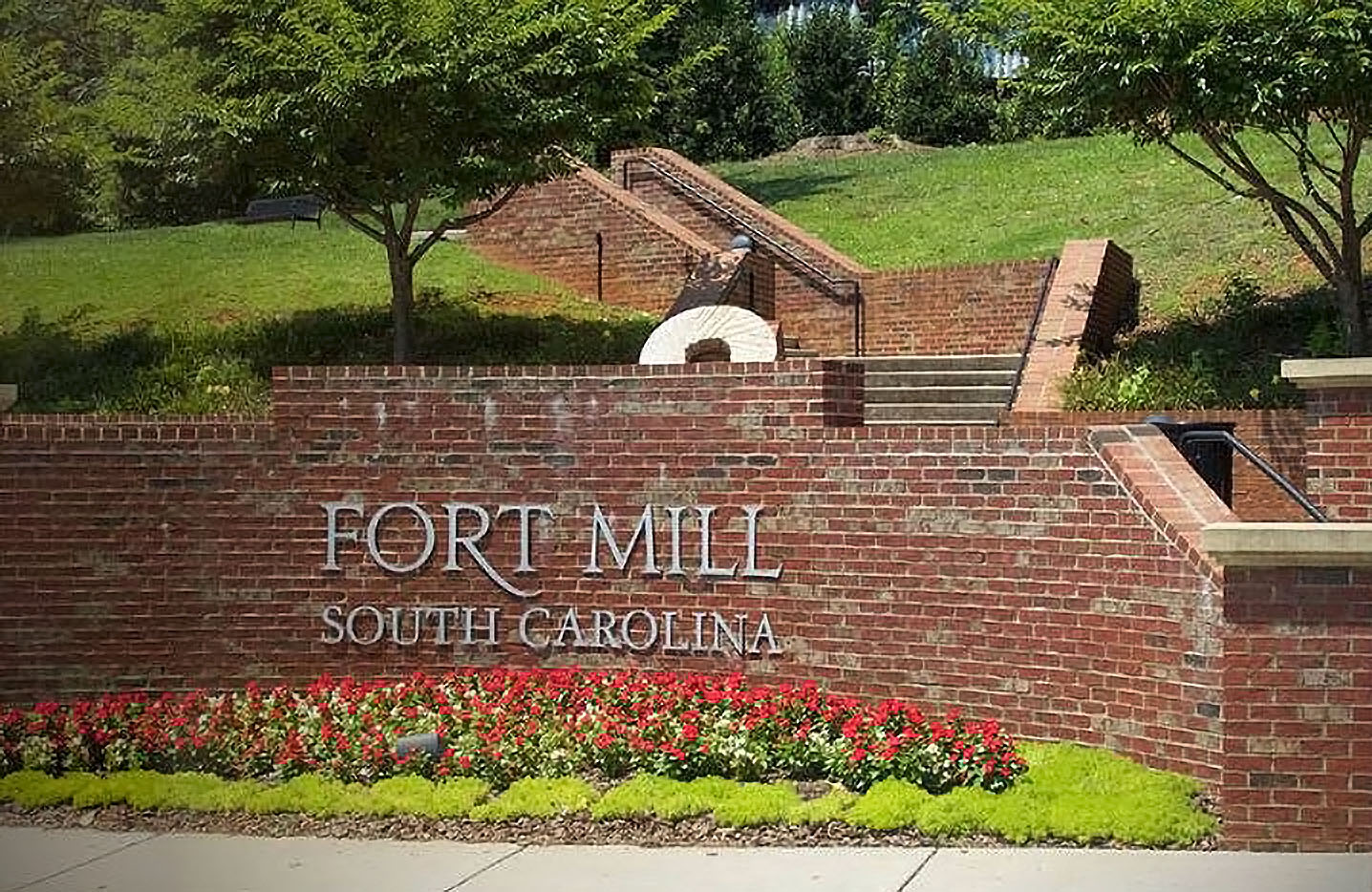 Fort Mill, South Carolina, in the Charlotte, NC Metropolitan Area - Commercial Real Estate