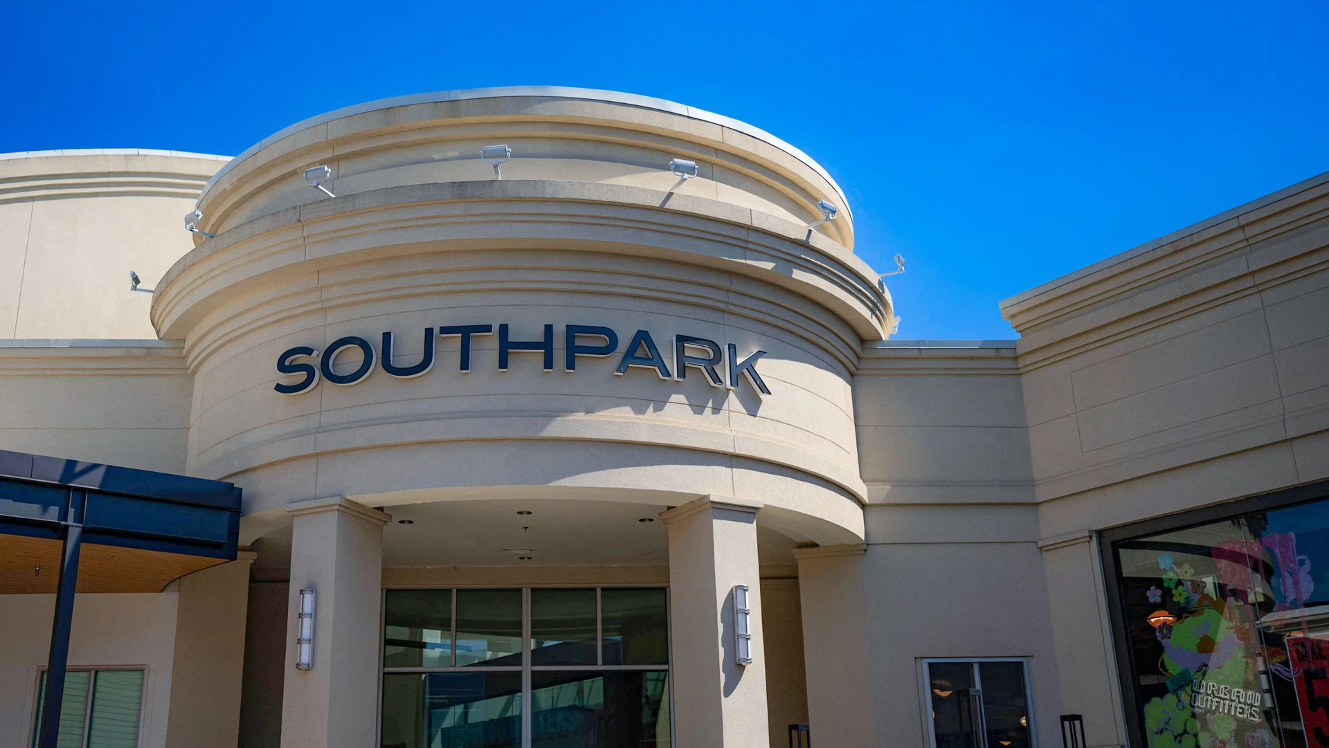 Investment Opportunities in SouthPark Neighborhood of Charlotte, NC Investment Opportunities in SouthPark Neighborhood of Charlotte, NC