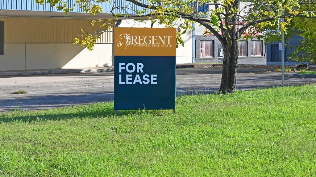Lease Warehouse Space in Charlotte, NC – Regent CRE Lease Warehouse Space in Charlotte, NC - Regent CRE