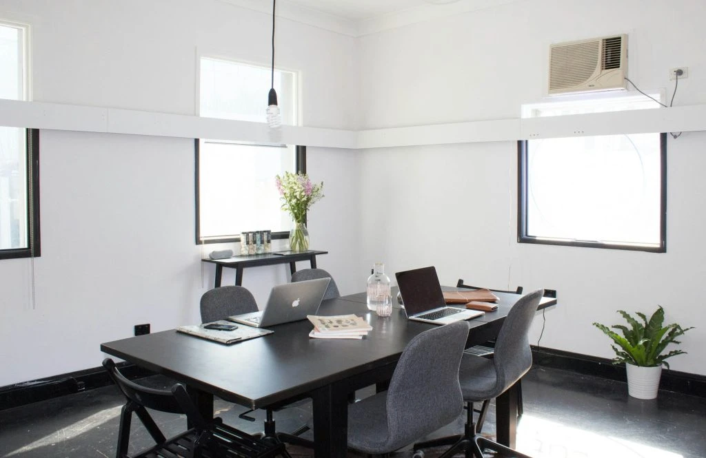 Office in a Flex Space Commercial Property Office in a Flex Space Commercial Property