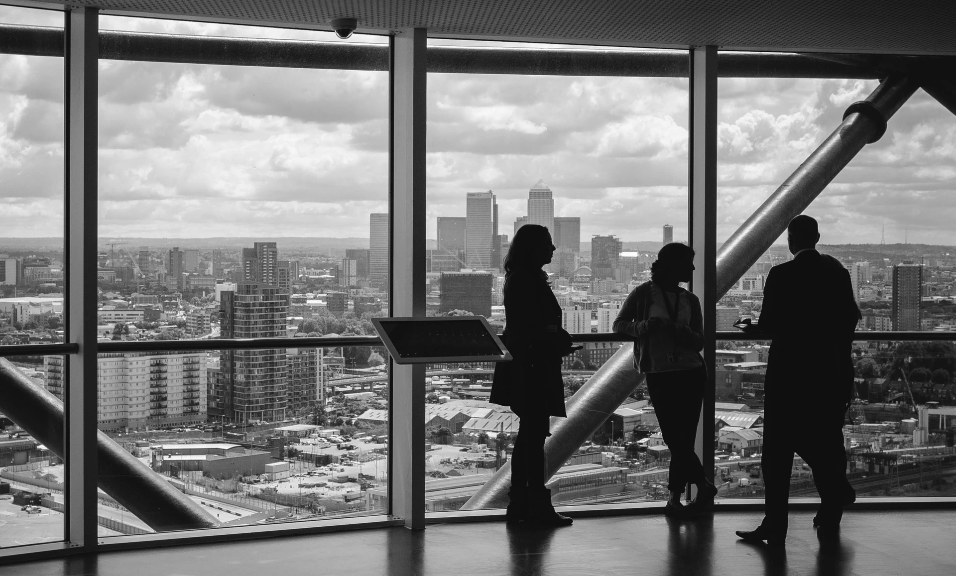 Tenant Representatives Have Expert Knowledge of The Local Market Tenant Representatives Have Expert Knowledge of The Local Market